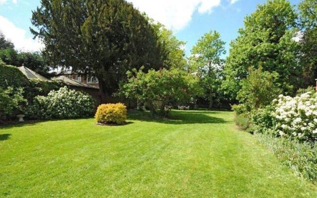 Wimbledon 2 Bedroom Apartment