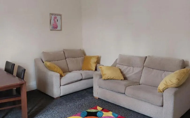 Excellent 2 bedroom flat