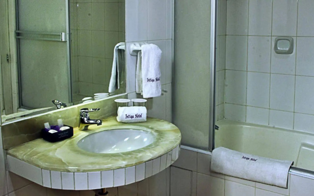 Intiqa Hotel