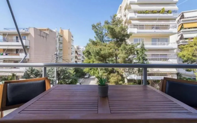 Sweet and Modern Flat at Palaio Faliro