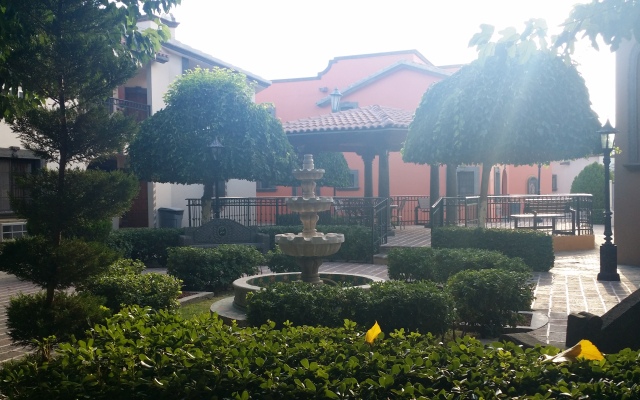 Hotel Suites el Paseo