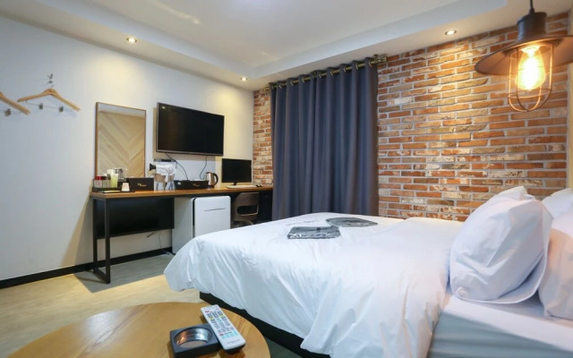 Wonju Two Days Hotel