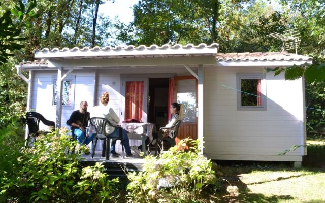 Camping Les Pins du Soleil