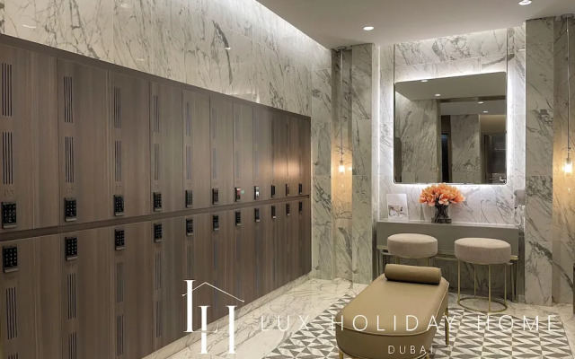 LUX The Paramount Sea View Suite