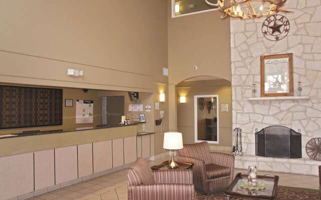 La Quinta Inn & Suites by Wyndham Kerrville