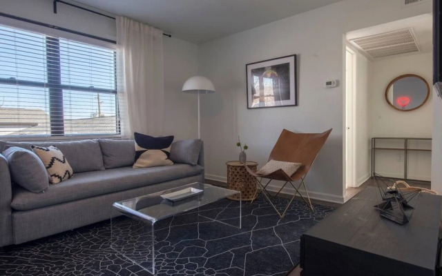 Nashville Skyline I 5 Minutes to Downtown