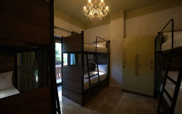 2115 Boutique Hostel