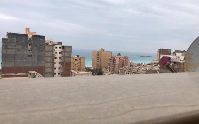 Apartment for you completely , Al-Ajami Al-Bitash, beach view