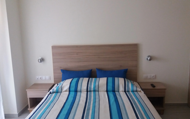 Ilian Beach & Apartments