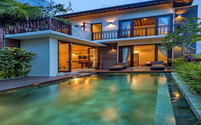 Aksata Villas Tibubeneng