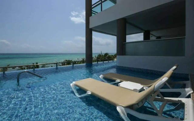 Generations Riviera Maya Family Resort Catamaran, Water Park & More Inclusive