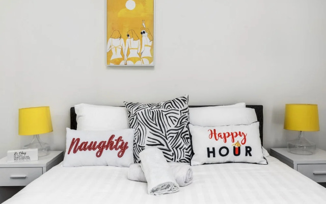 Designer South Bank Apartment
