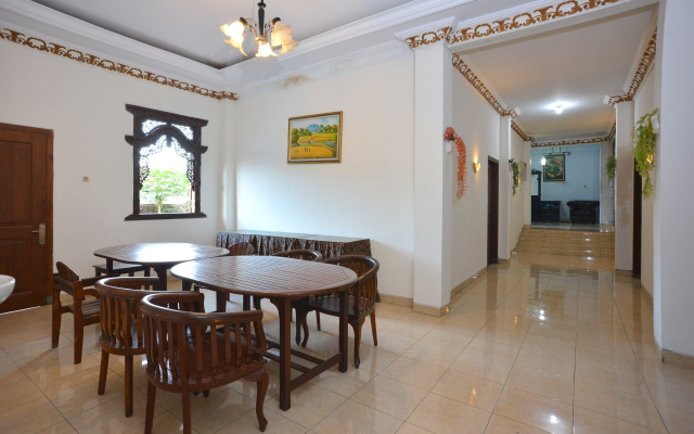 OYO 586 Hotel Wijaya