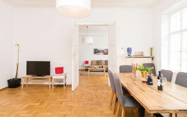 De Luxe Suite Staatsoper by ichbucheAT