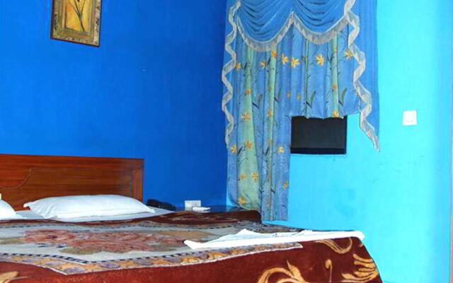 Ambica Deluxe Hotel