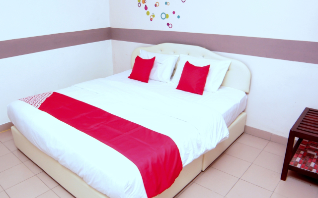 Super OYO 1173 Mandyrin Hotel