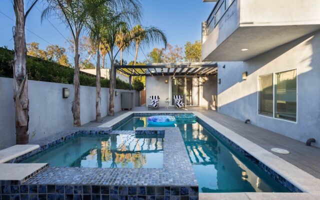 Walefield by Avantstay Mid-wilshire Home + Pool