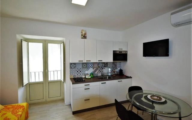 Lo Duca Apartments