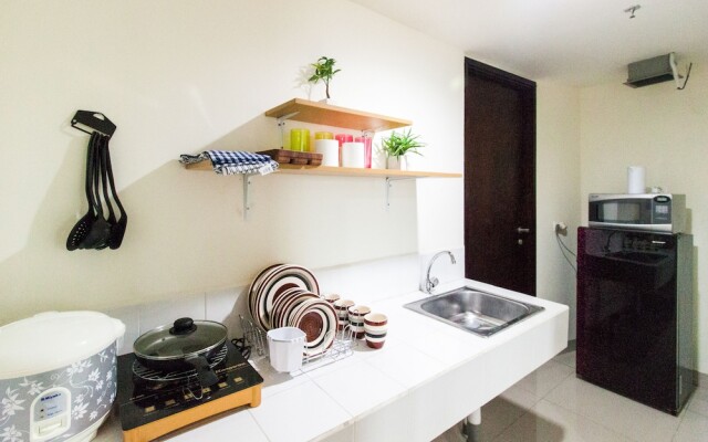 2 BR Best in Kelapa Gading Sherwood Apartment By Travelio