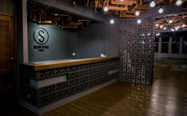 Silom SPACE Hostel