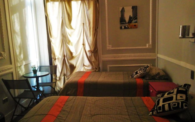 Santiago Backpackers