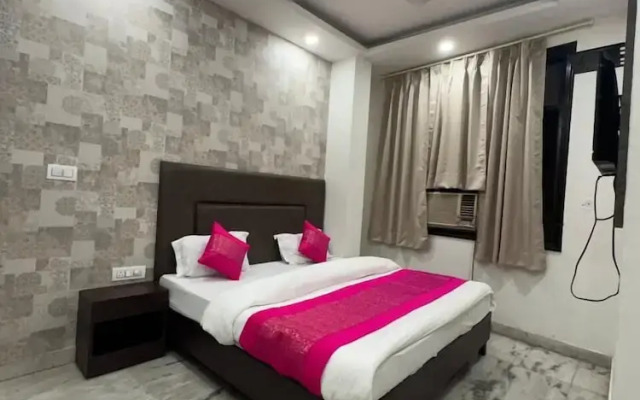 Hotel Unique International