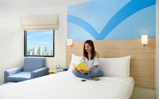 Hop Inn Hotel Aseana City Manila