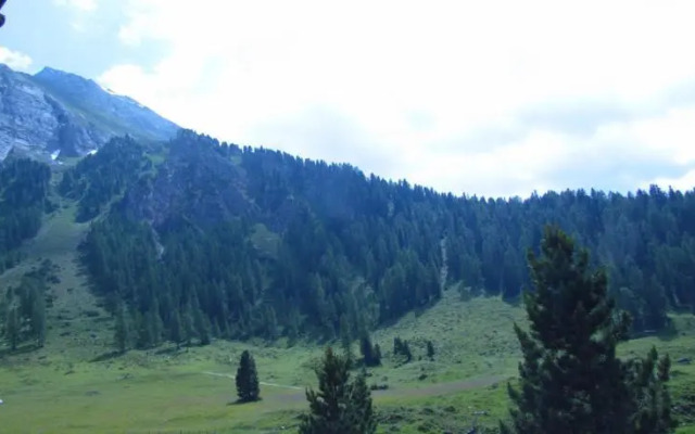 Berggasthaus Höllensteinhütte