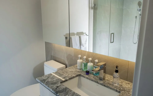 Silverstone Downtown Long-Term stay