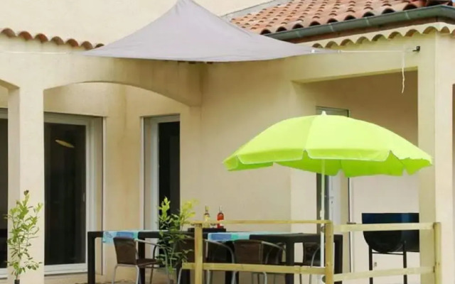 Chic Holiday Home in Pradons With Swimming Pool