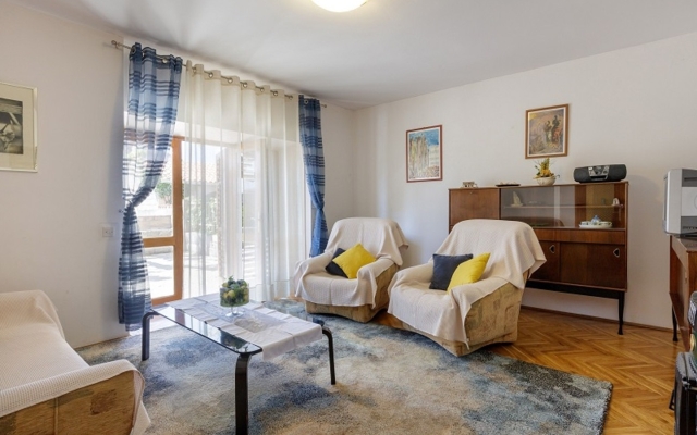 Holiday house Zeljka - 60 m from sea: Podstrana, Riviera Split