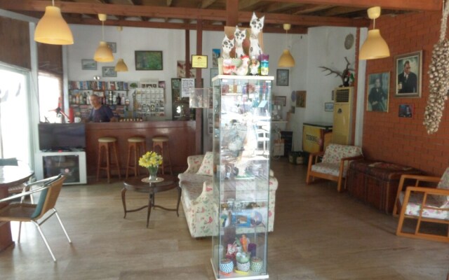Cerit Hotel