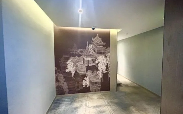 Waiting Qingju Hotel(Wujiaochang Changhai Hospital Store)