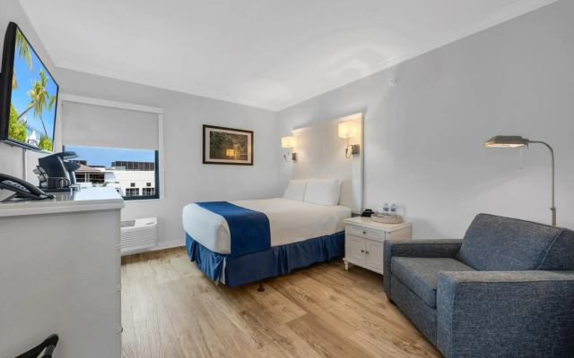 Bayfront Inn Fifth Avenue