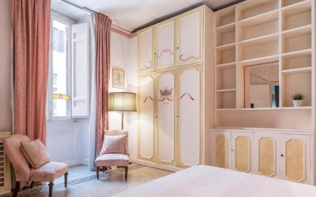 Piazza Colonna Apartment Charme Homes