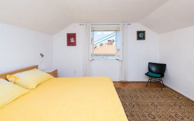 Kingslanding Old Town Hostel