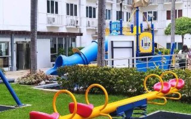 Staycation Sea Residences MOA Jermel