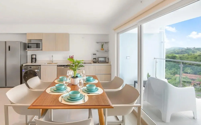 Upstay - New Condo w Incredible Views in Jaco