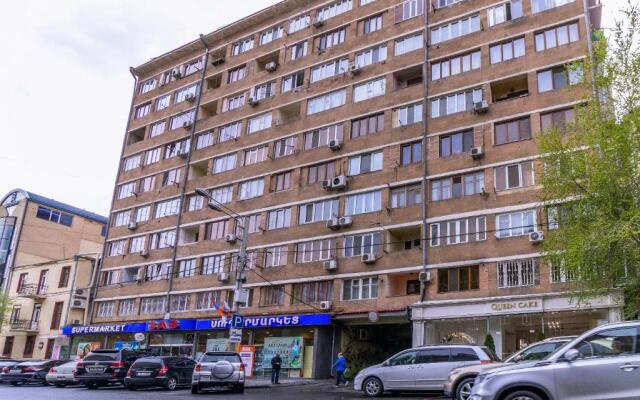 Stay Inn apartments at Tumanyan street