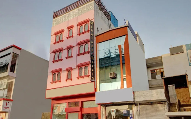 OYO 44366 Webmienz Hotel