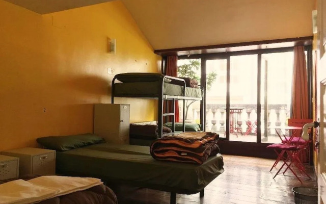 Albergue Azabache - Hostel