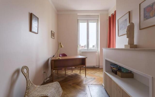 Capucins - 2 chambres et un bureau au calme - - Appartement 2beapart