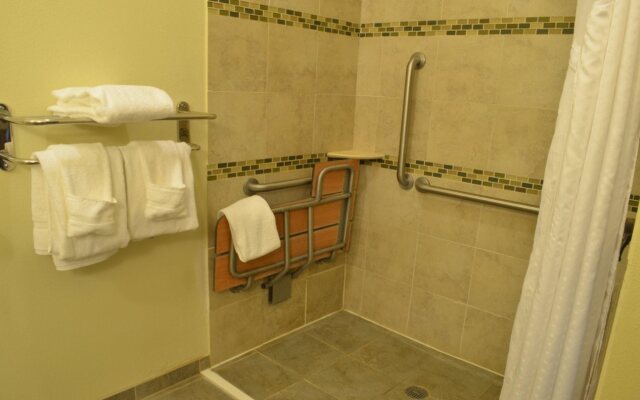 Holiday Inn Express Waterloo-Cedar Falls