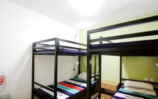 Little Free Time Internationa Hostel Qingdao
