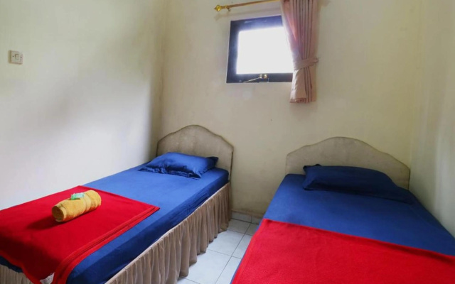 Hotel Arjuna – Guest Rooms – Cisarua