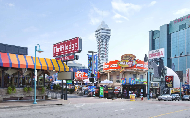 Ramada by Wyndham Sellersburg/Louisville North