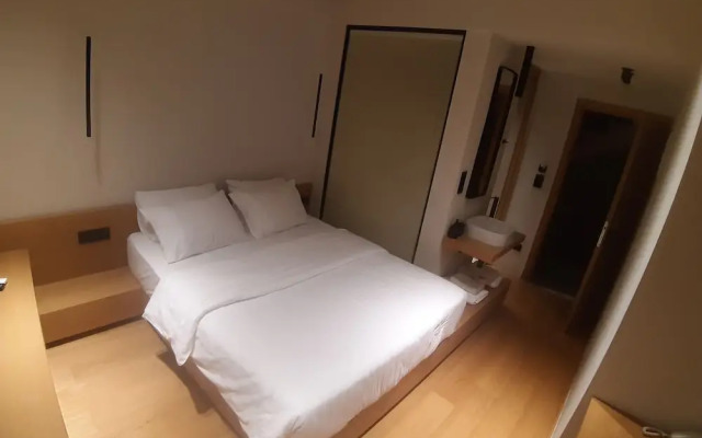 Theofilos City Hotel