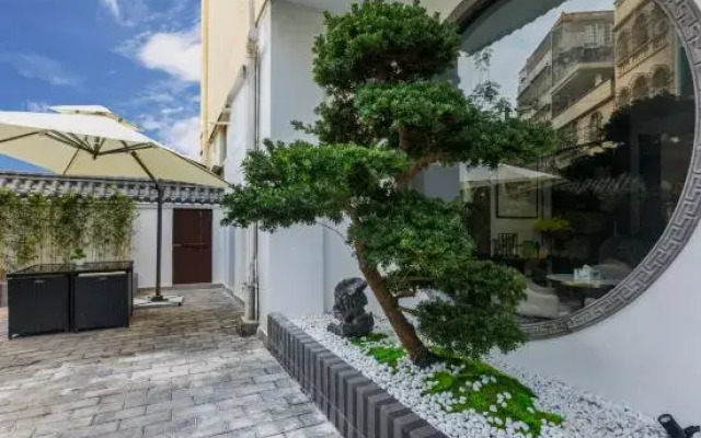 Beihai Bainian Hotel (Beihai Old Street)