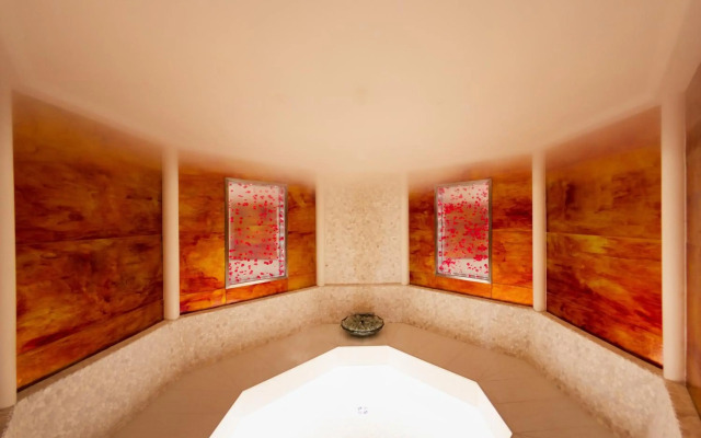 Sparkling Hill Resort and Spa - Adults-Only Resort