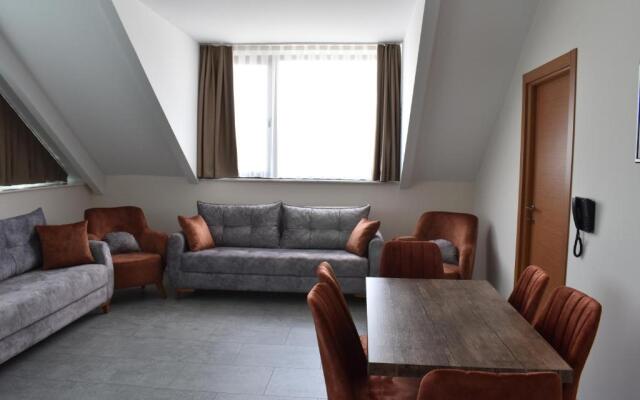 Mia Suite